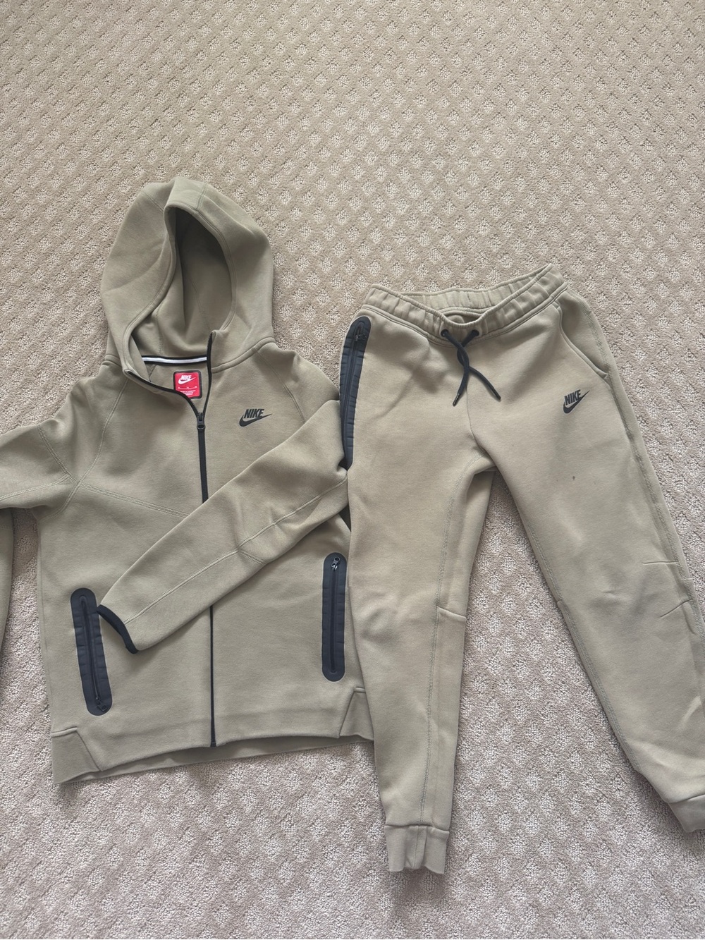Youth Nike Tech Outfit Hoodie and Pants - Olive